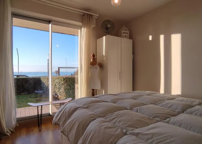 Ideal En Amoureux, Vue Mer Et Jardin ! Appartement Lumineux A Tharon-Plage