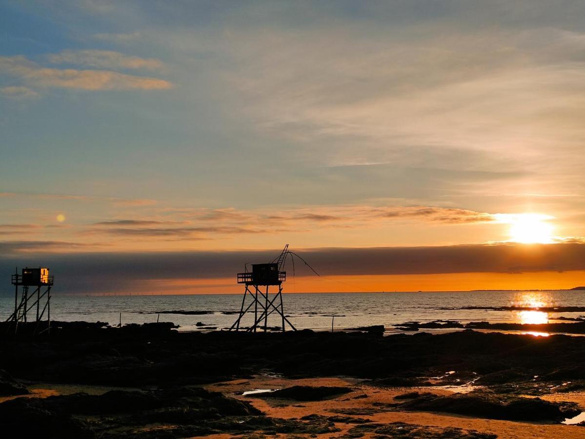 Ideal En Amoureux, Vue Et Jardin ! Lumineux A Tharon-plage