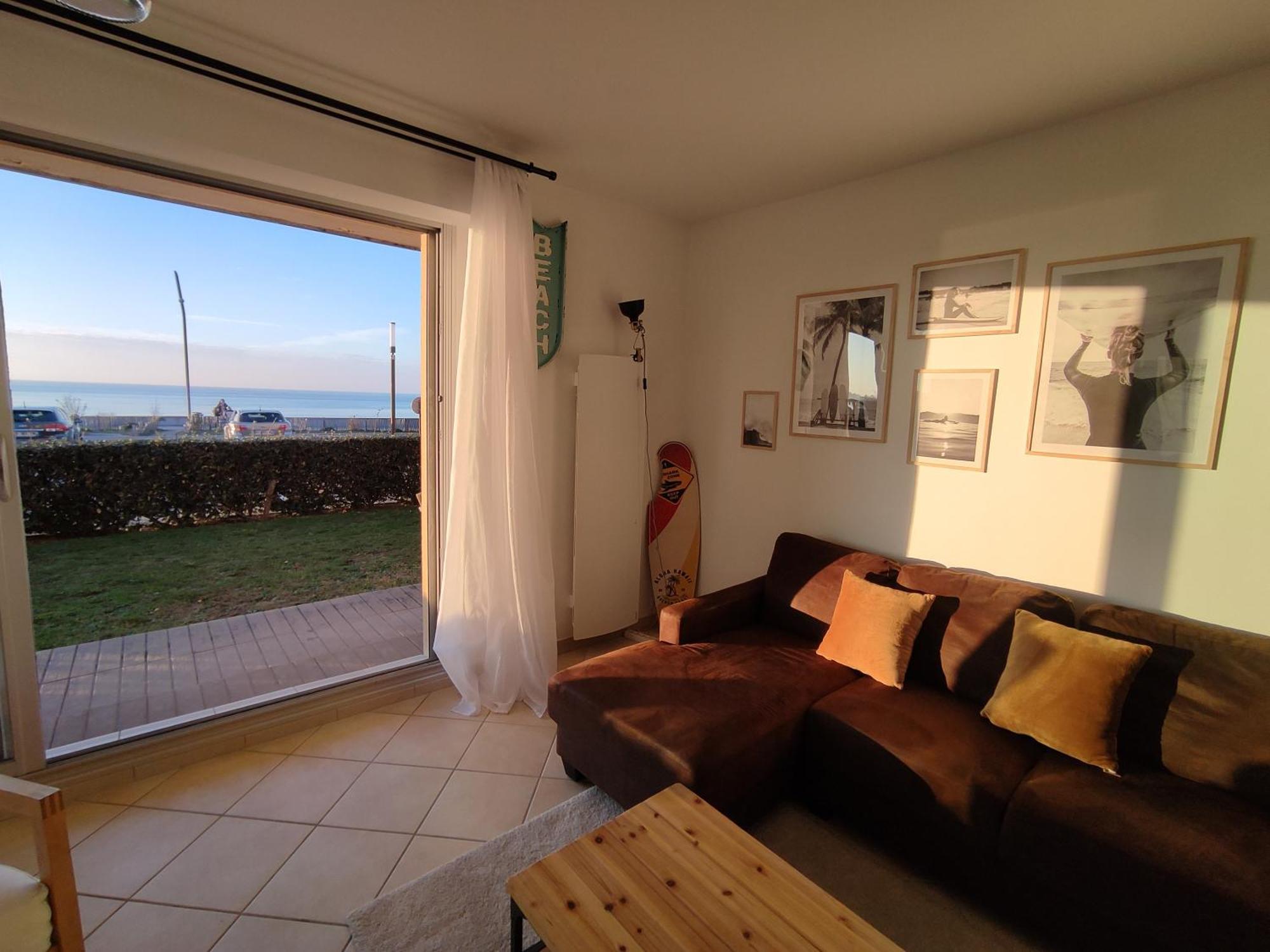 Apartment Ideal En Amoureux, Vue Et Jardin ! Lumineux A Tharon-plage